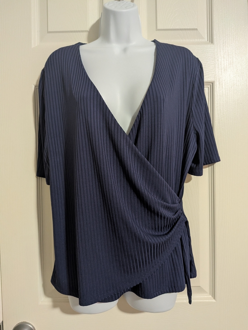Tahari XL Ribbed Faux Wrap Short Sleeve Blouse Navy Blue